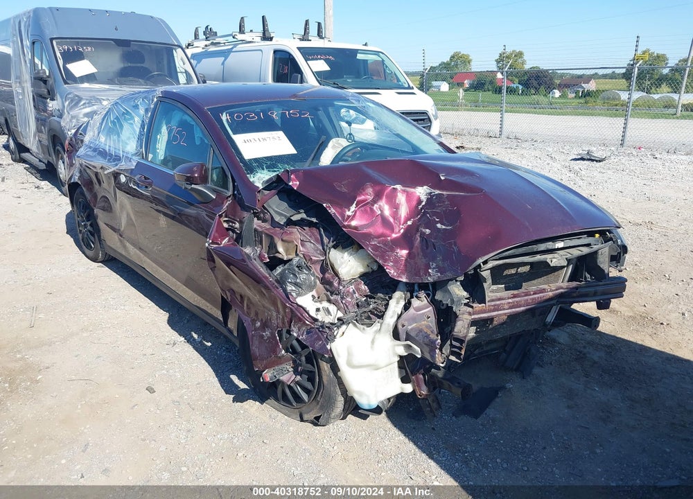 2013 FORD FUSION S VIN: 3FA6P0G7XDR189664
