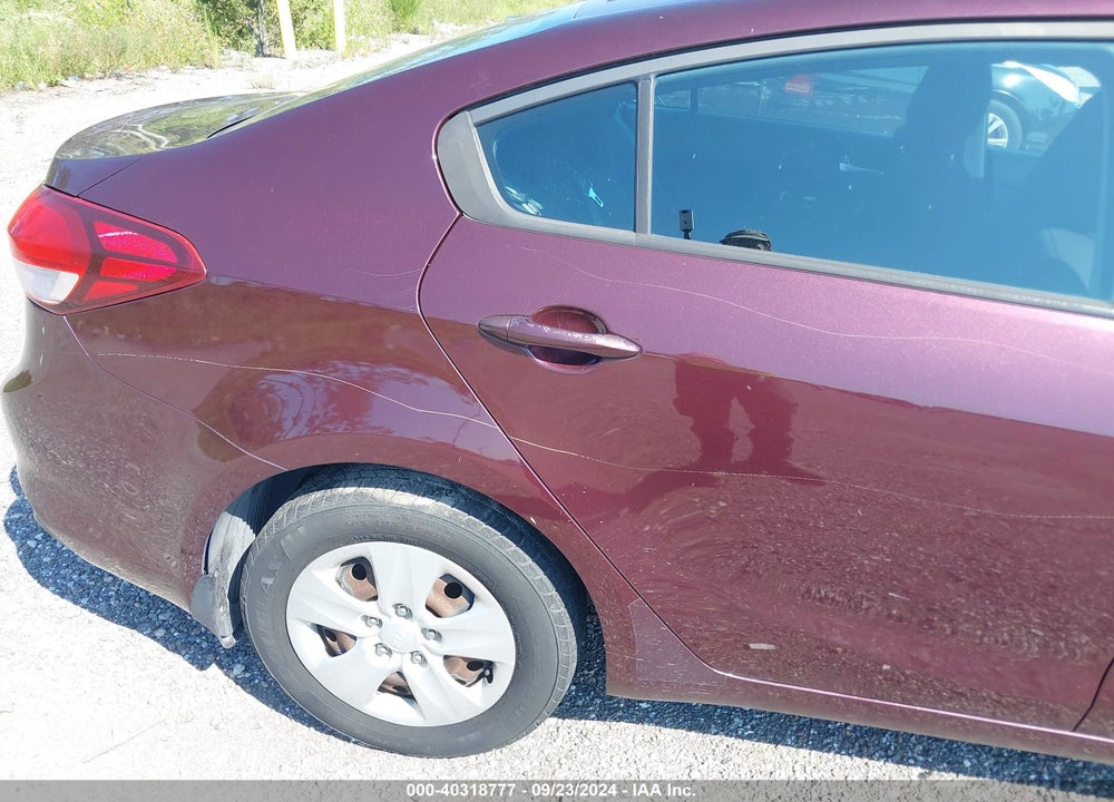 2017 KIA FORTE LX VIN: 3KPFK4A77HE077863