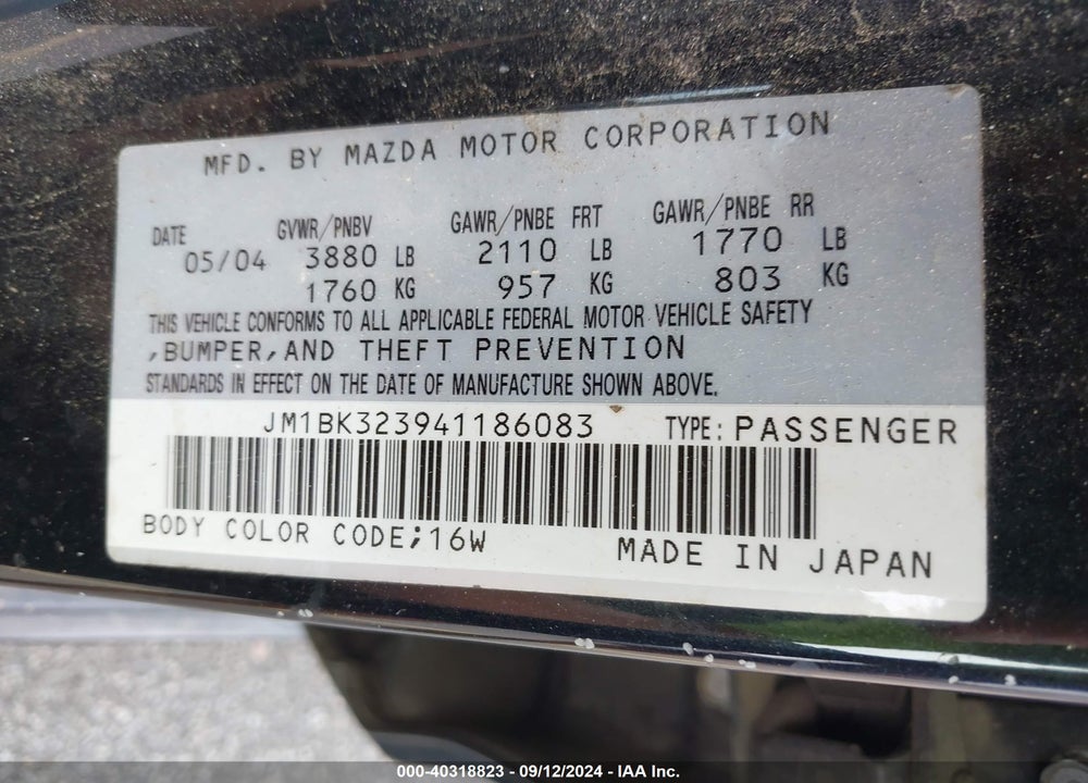 2004 MAZDA 3 S VIN: JM1BK323941186083