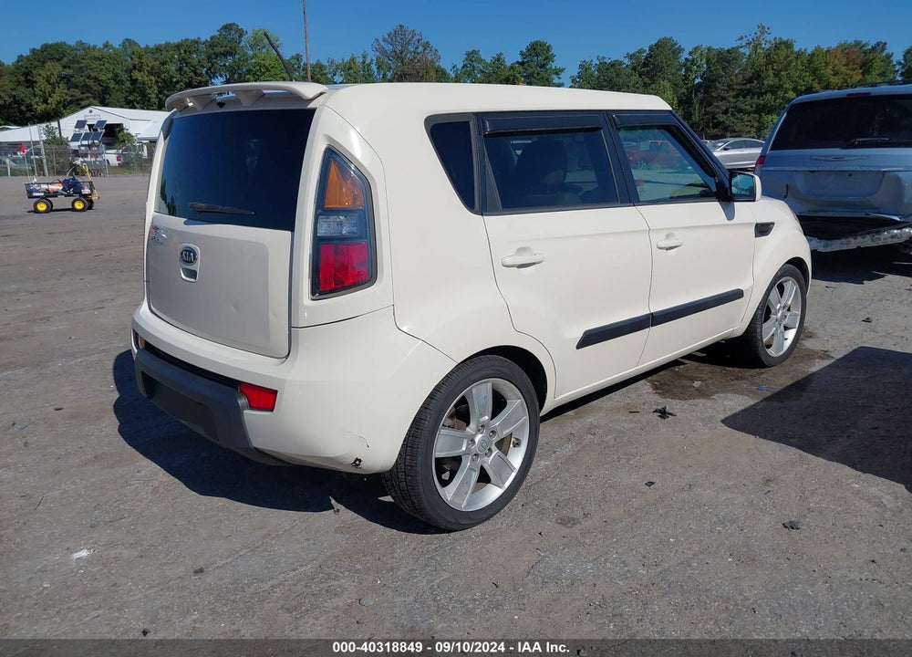 2011 KIA SOUL VIN: KNDJT2A21B7718044