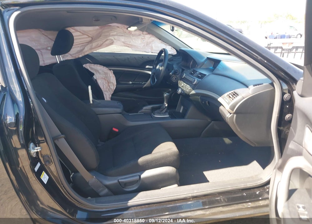 2012 HONDA ACCORD 2.4 EX VIN: 1HGCS1A71CA004440