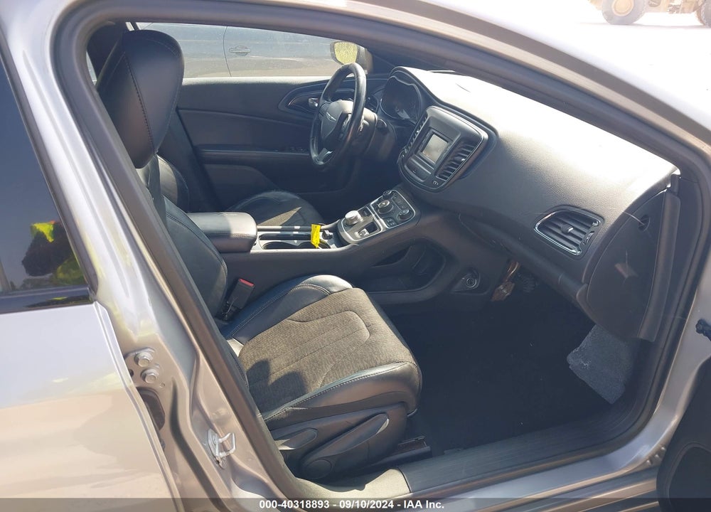 2015 CHRYSLER 200 S VIN: 1C3CCCBB1FN652288