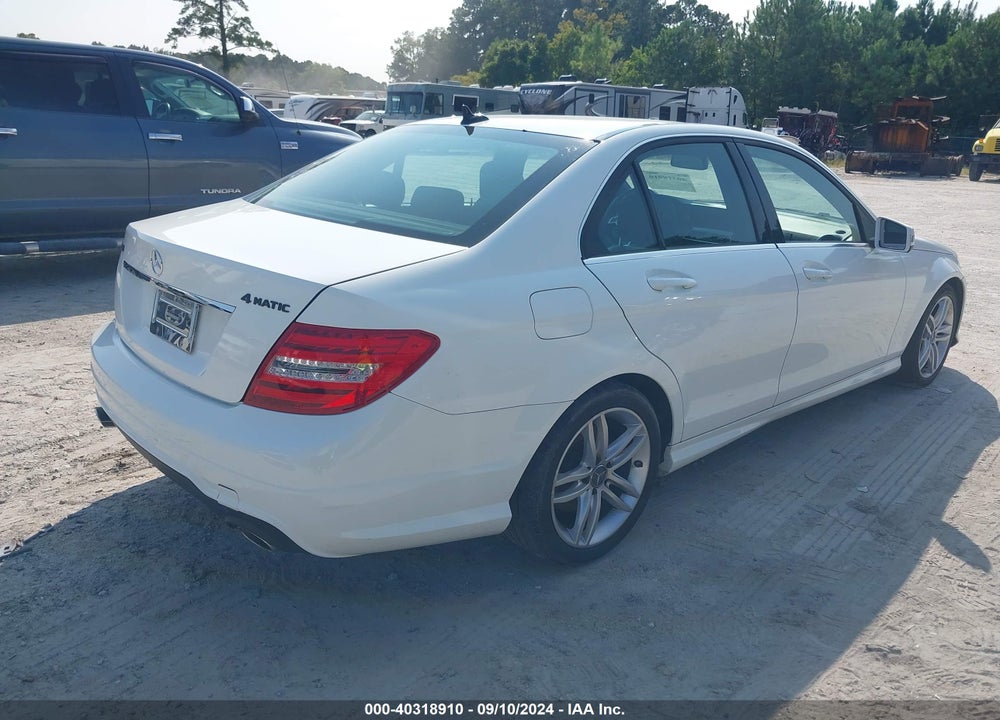 2014 MERCEDES-BENZ C 300 VIN: WDDGF8AB2ER324684