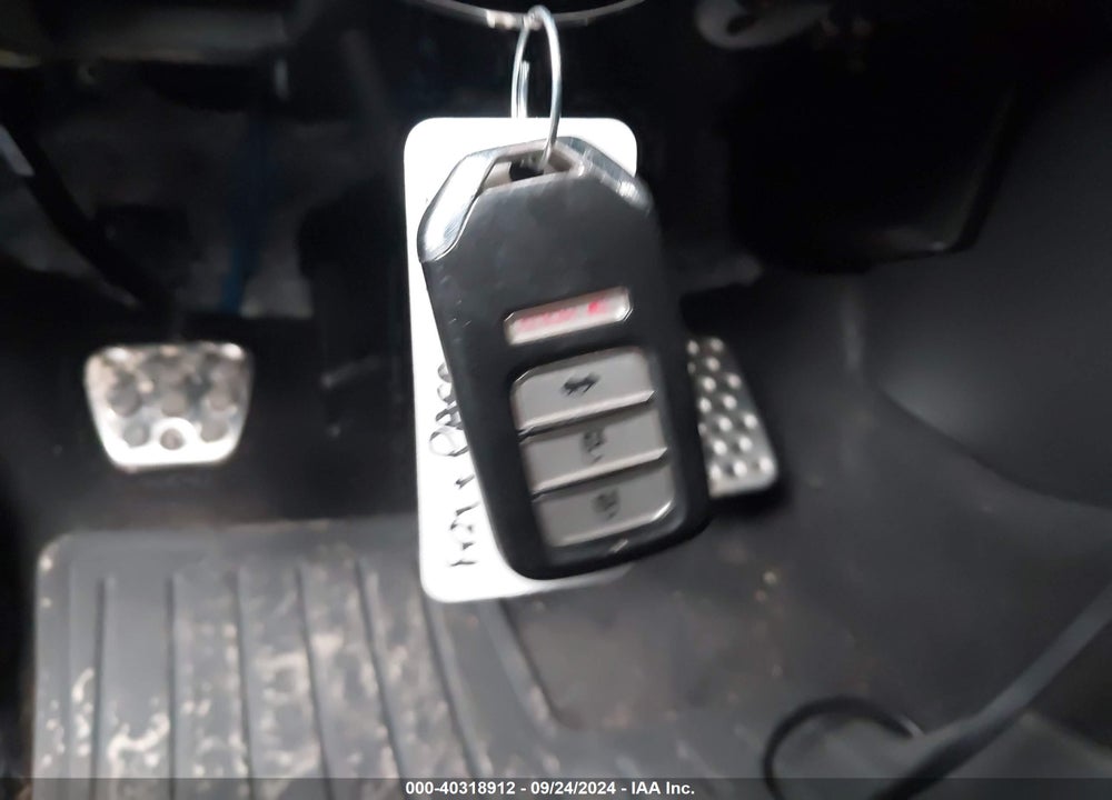 2018 HONDA CIVIC SI VIN: 2HGFC1E57JH704660