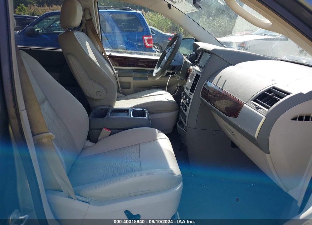 2009 CHRYSLER TOWN & COUNTRY TOURING VIN: 2A8HR54X89R641888