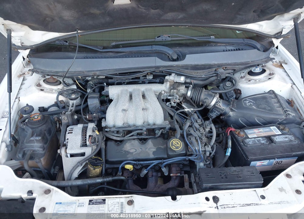2000 FORD TAURUS SES VIN: 1FAFP5521YG169143