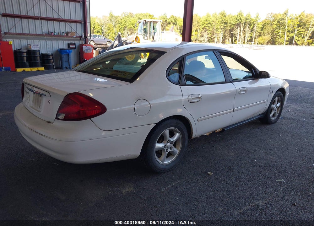 2000 FORD TAURUS SES VIN: 1FAFP5521YG169143