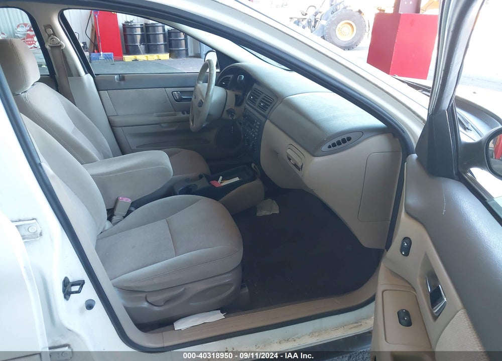 2000 FORD TAURUS SES VIN: 1FAFP5521YG169143