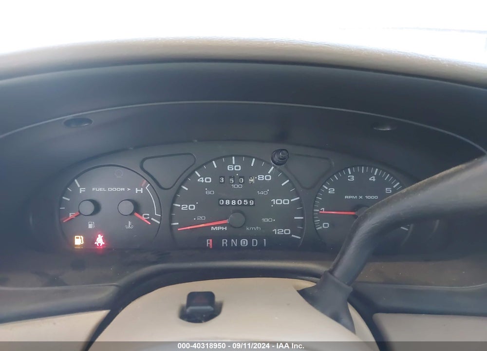 2000 FORD TAURUS SES VIN: 1FAFP5521YG169143