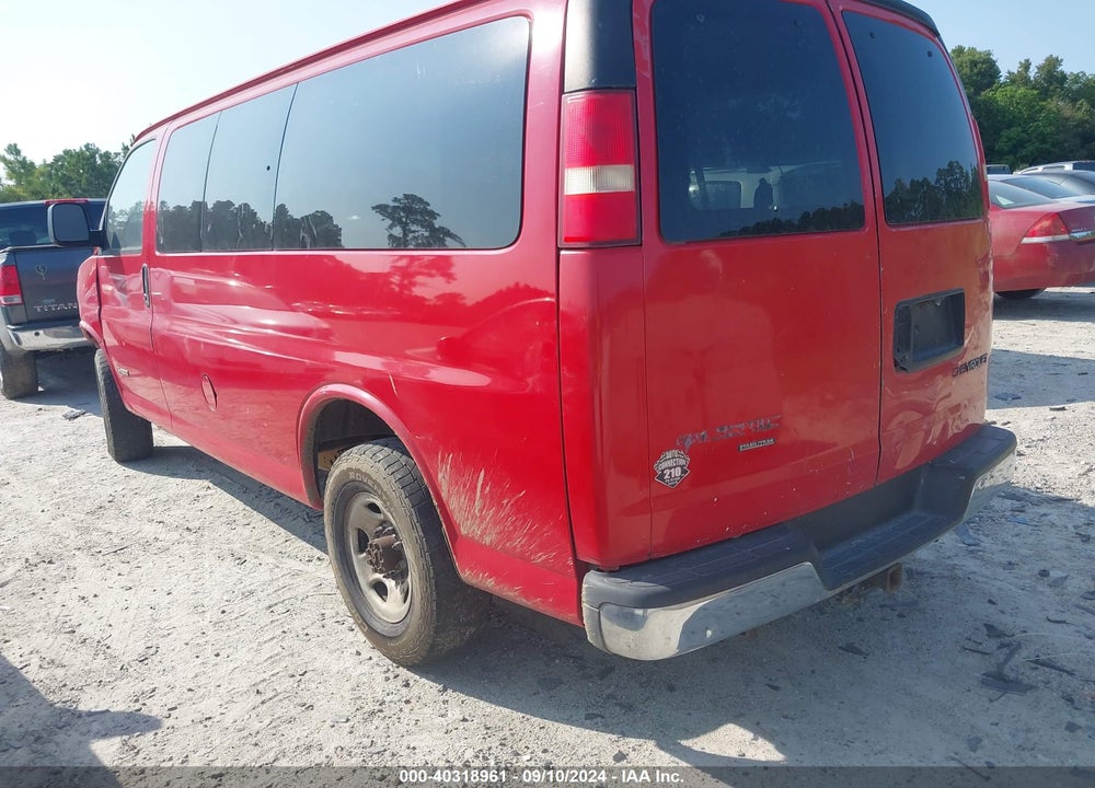 2005 CHEVROLET EXPRESS VIN: 1GAHG35U851260118