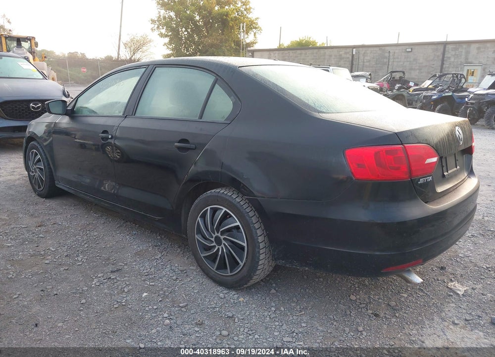 2012 VOLKSWAGEN JETTA 2.0L S VIN: 3VW2K7AJ3CM331222