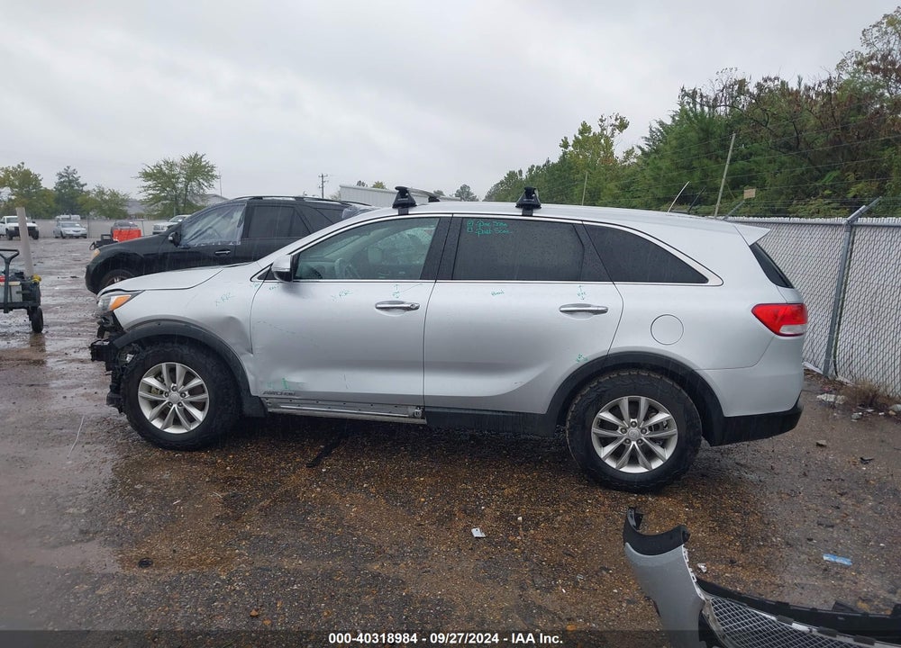 2018 KIA SORENTO 2.4L L VIN: 5XYPG4A37JG378113