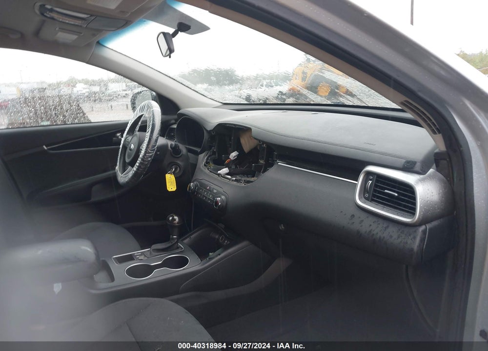 2018 KIA SORENTO 2.4L L VIN: 5XYPG4A37JG378113