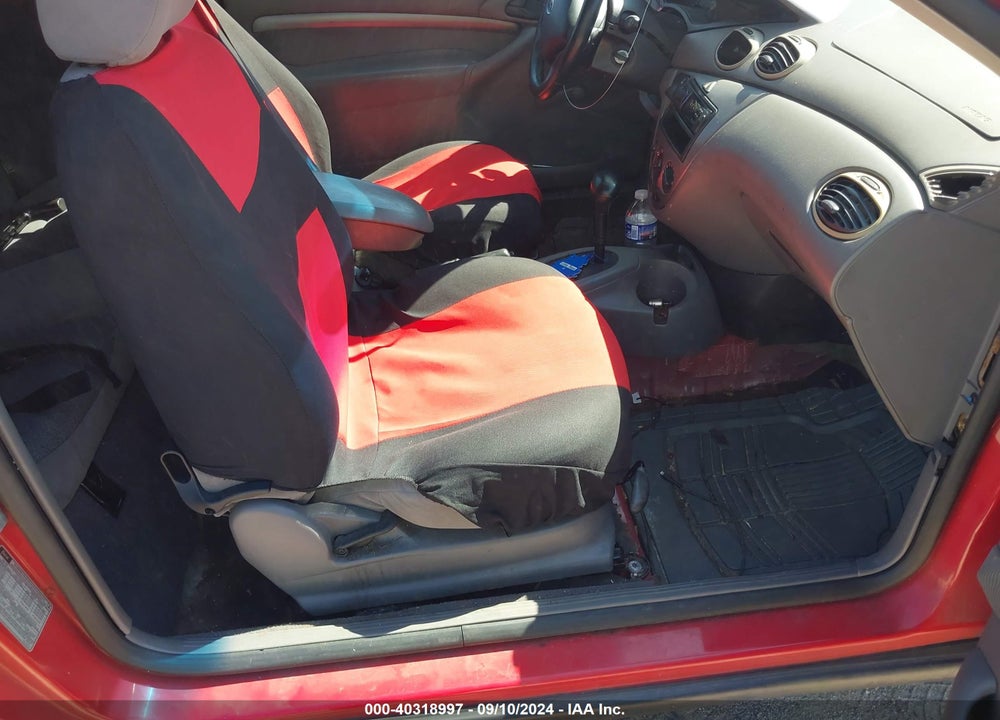 2001 FORD FOCUS ZX3 VIN: 3FAHP31351R140061