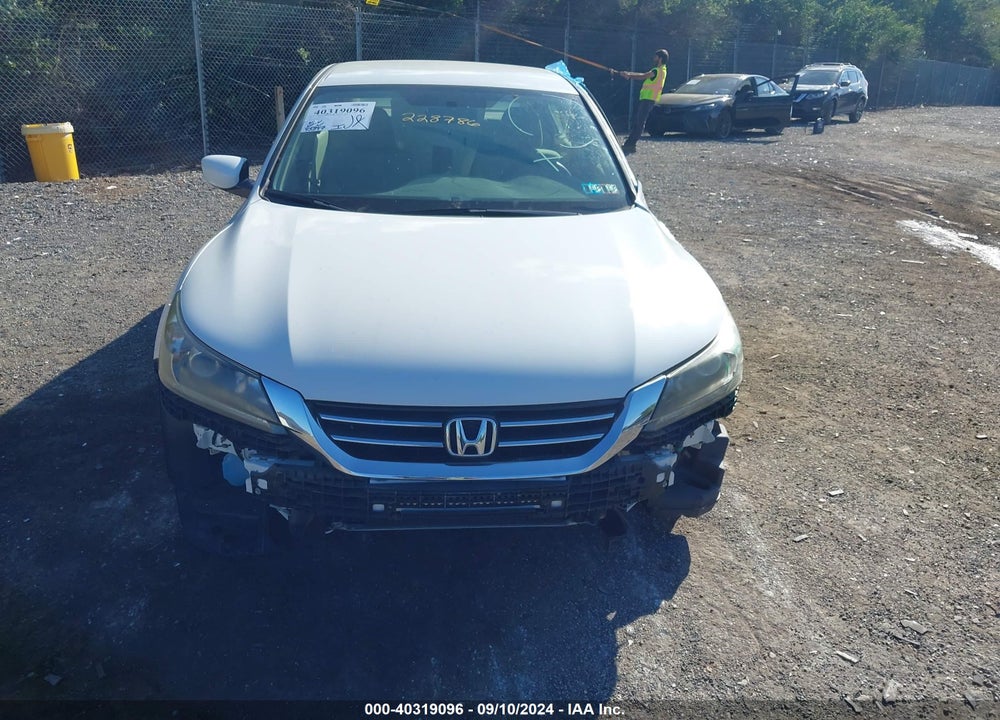 2015 HONDA ACCORD LX VIN: 1HGCR2F31FA228786