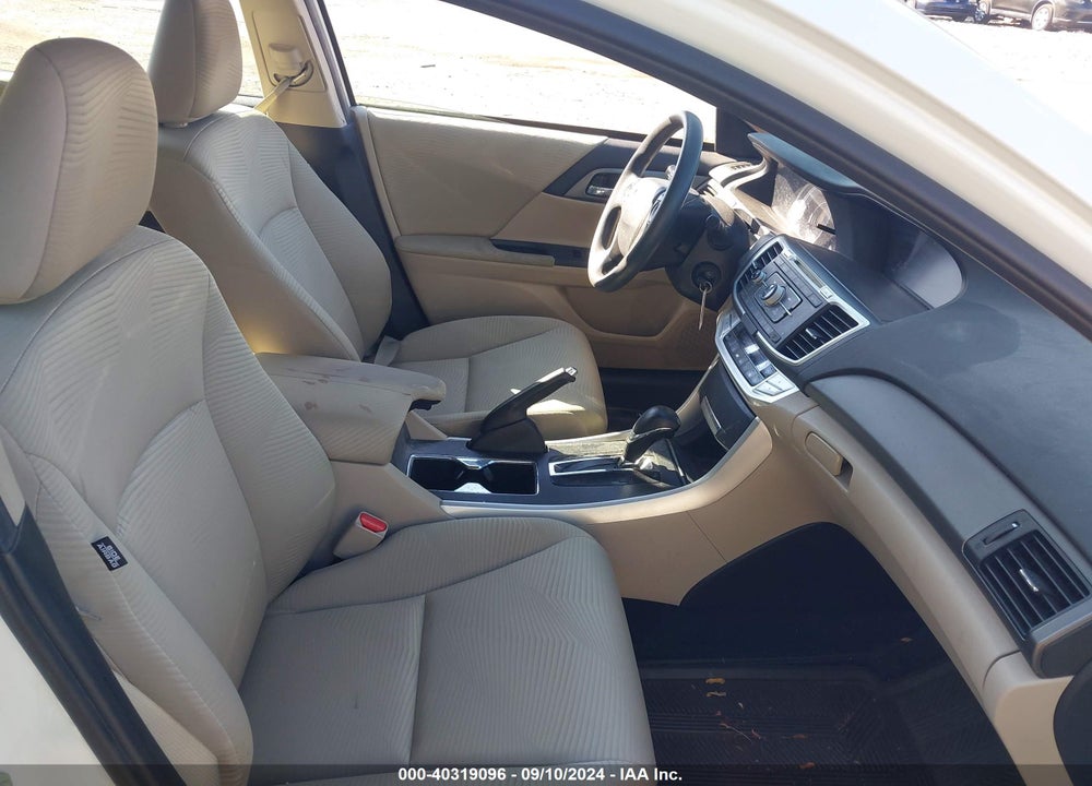 2015 HONDA ACCORD LX VIN: 1HGCR2F31FA228786