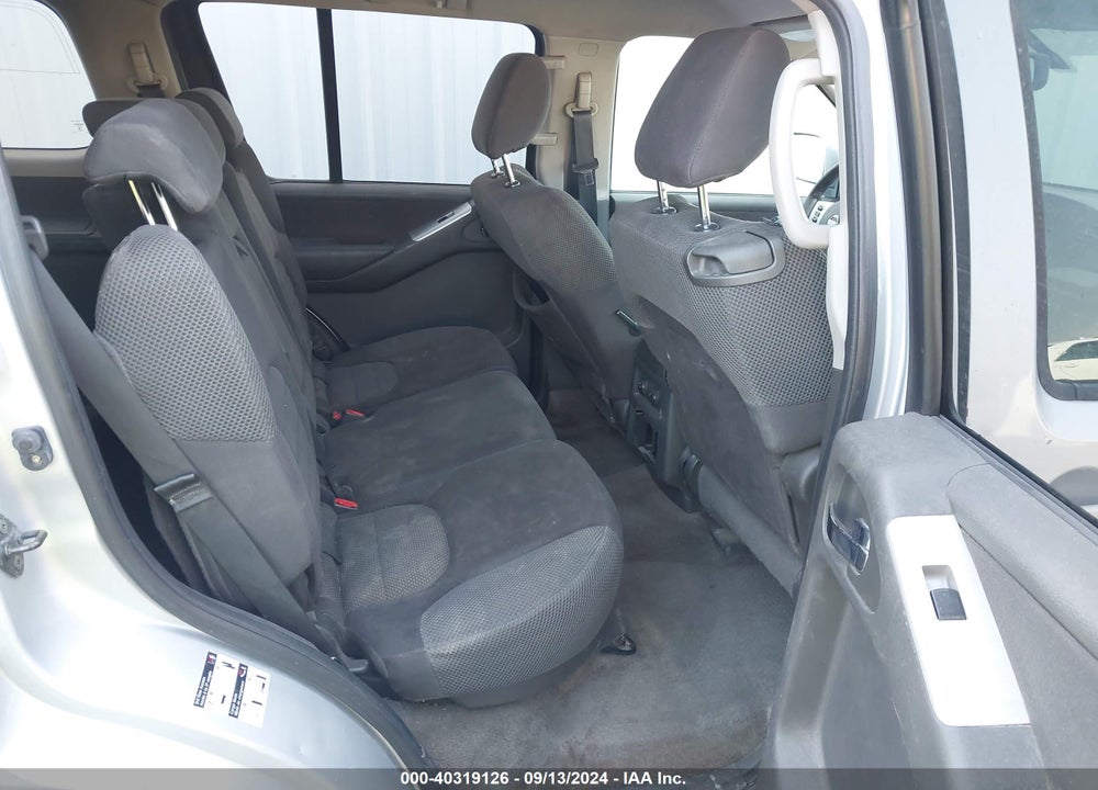 2011 NISSAN PATHFINDER SV VIN: 5N1AR1NN1BC627176