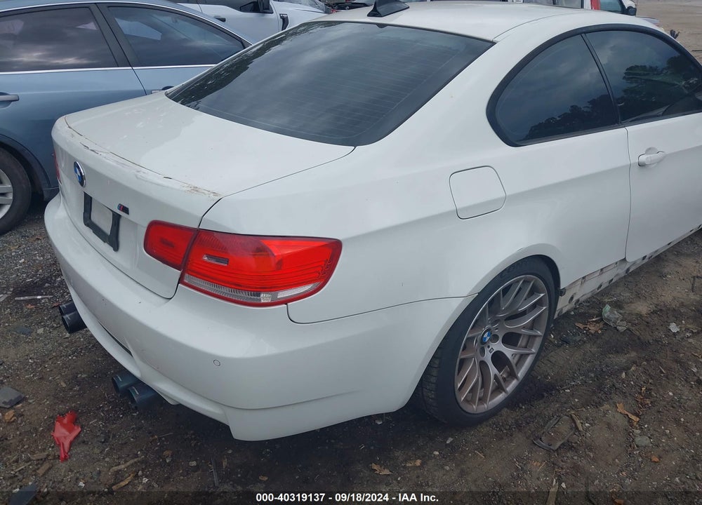2008 BMW M3 VIN: WBSWD93588PY43000