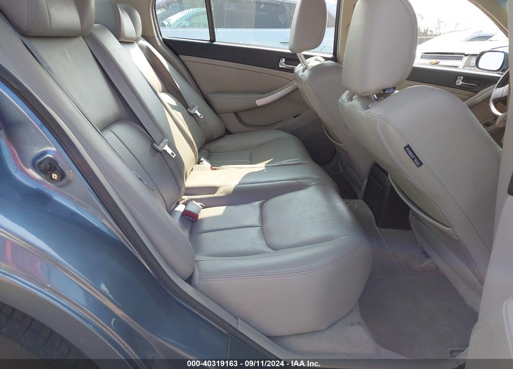 2005 INFINITI G35 VIN: JNKCV51E95M204882