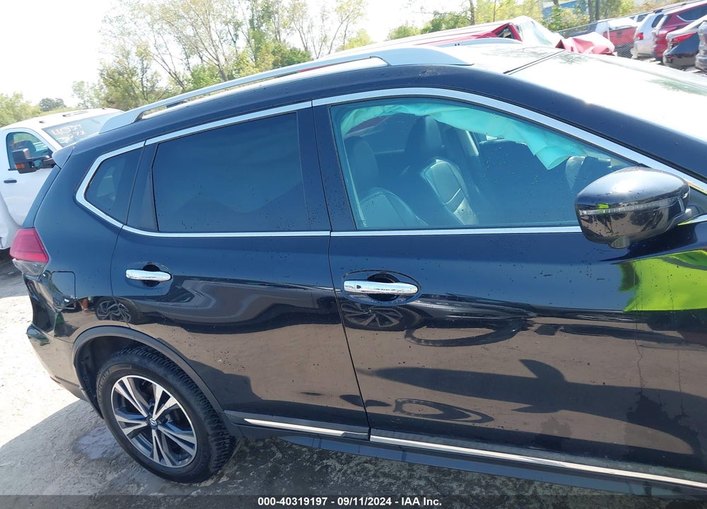 2017 NISSAN ROGUE SL VIN: 5N1AT2MV5HC839080