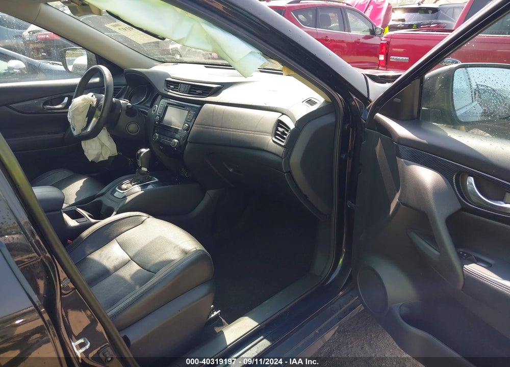 2017 NISSAN ROGUE SL VIN: 5N1AT2MV5HC839080