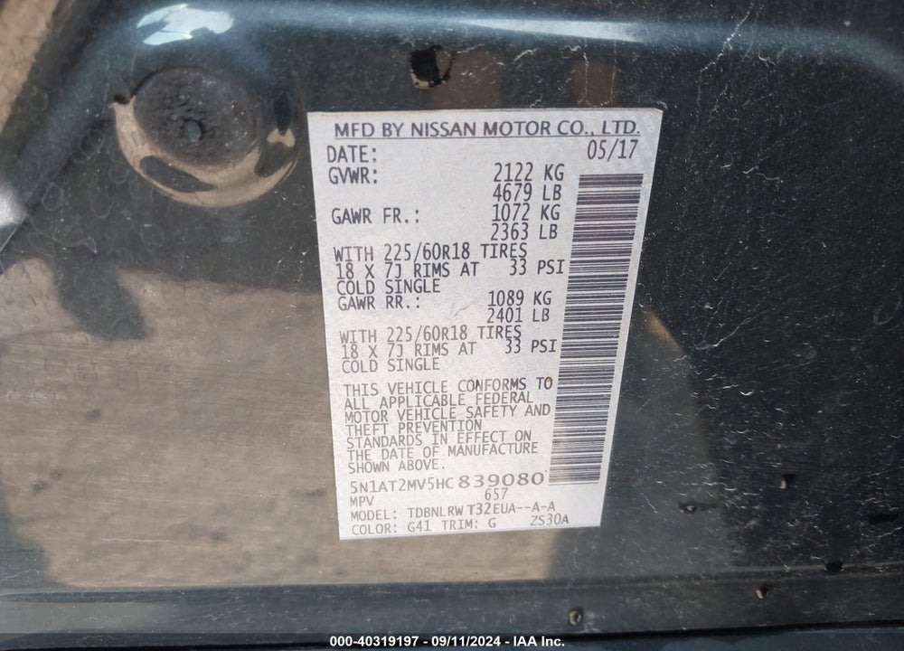 2017 NISSAN ROGUE SL VIN: 5N1AT2MV5HC839080