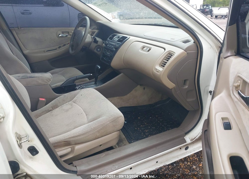 2002 HONDA ACCORD 2.3 LX VIN: 1HGCG56402A065106