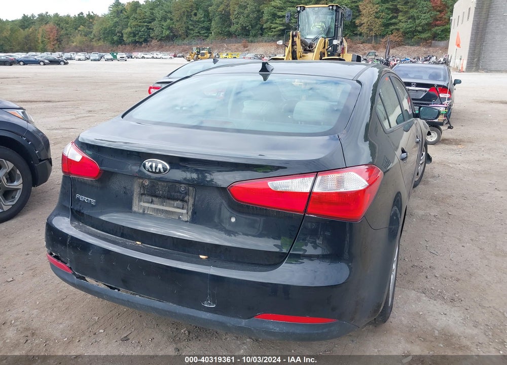 2015 KIA FORTE LX VIN: KNAFK4A60F5334827