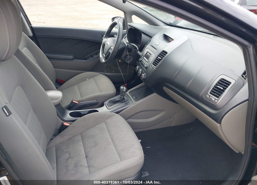 2015 KIA FORTE LX VIN: KNAFK4A60F5334827