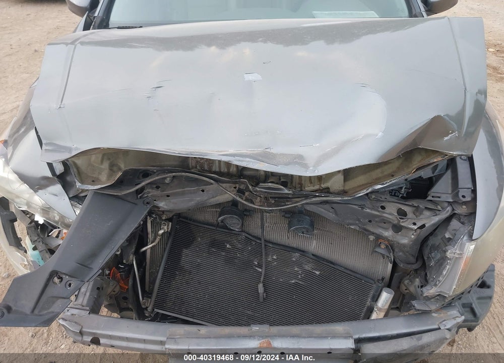2010 HONDA ACCORD 2.4 EX-L VIN: 1HGCP2F83AA105758