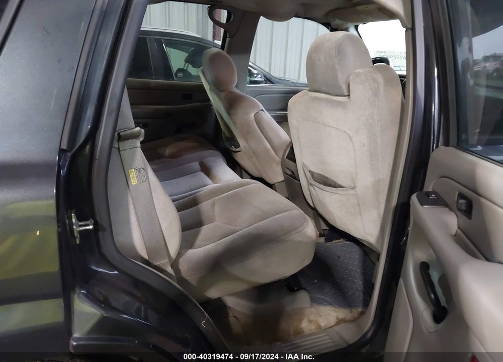 2005 GMC YUKON SLE VIN: 1GKEK13T35R202169