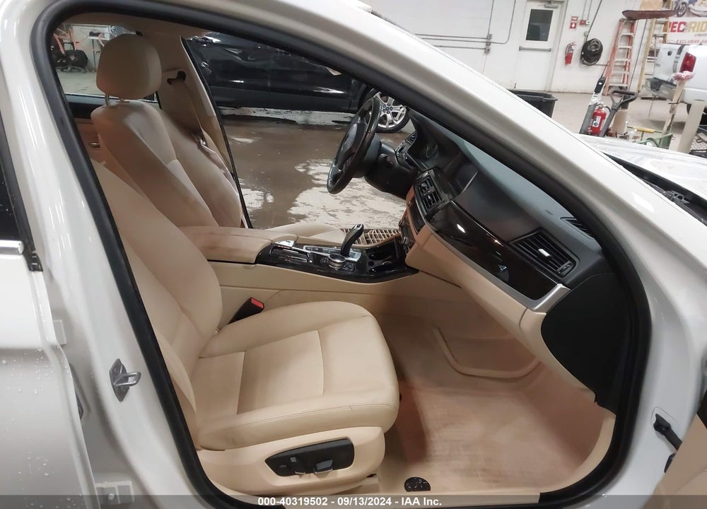 2015 BMW 528I VIN: WBA5A5C53FD513300