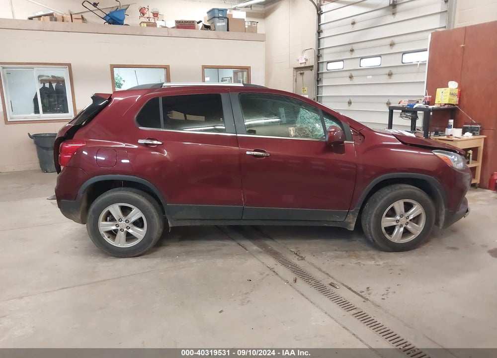 2017 CHEVROLET TRAX LT VIN: 3GNCJPSB2HL179911