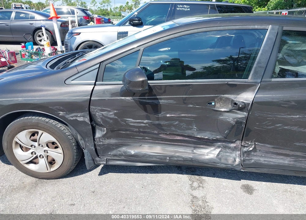 2013 HONDA CIVIC LX VIN: 19XFB2F58DE047518