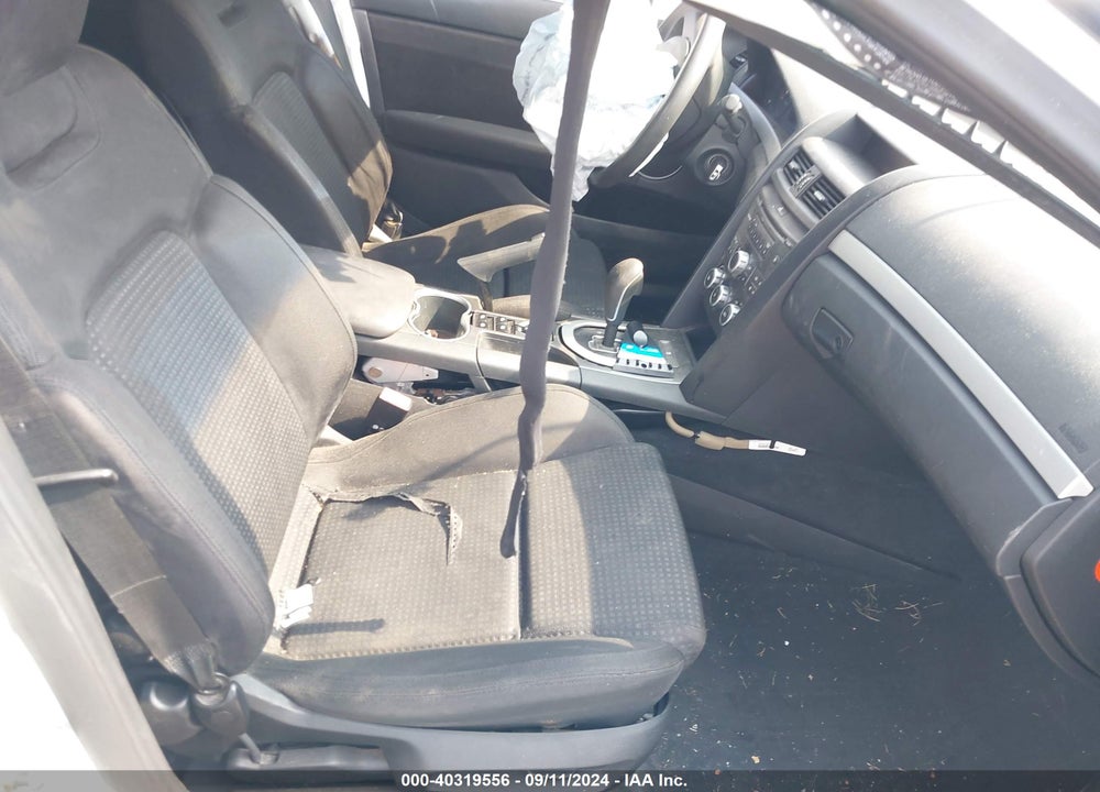 2009 PONTIAC G8 VIN: 6G2ER57749L188925