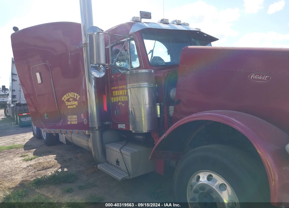 2004 PETERBILT 379 VIN: 1XP5DB9X04D819870