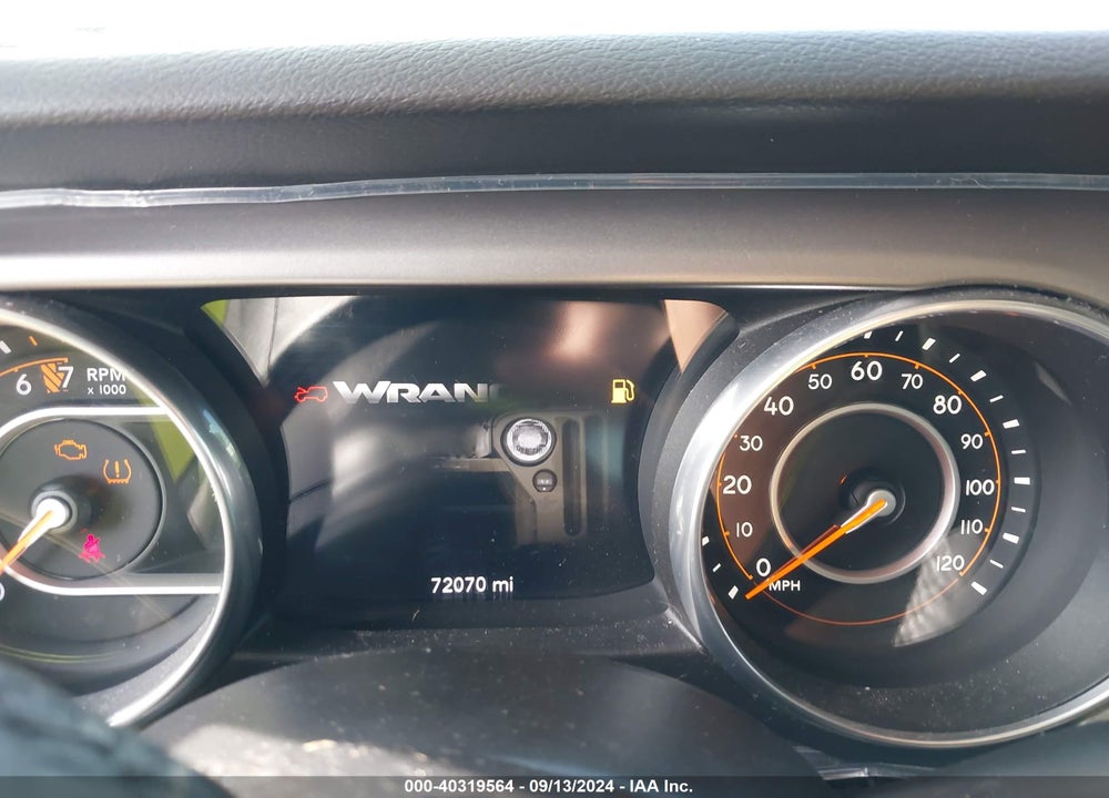 2018 JEEP WRANGLER UNLIMITED SPORT S 4X4 VIN: 1C4HJXDG1JW111607