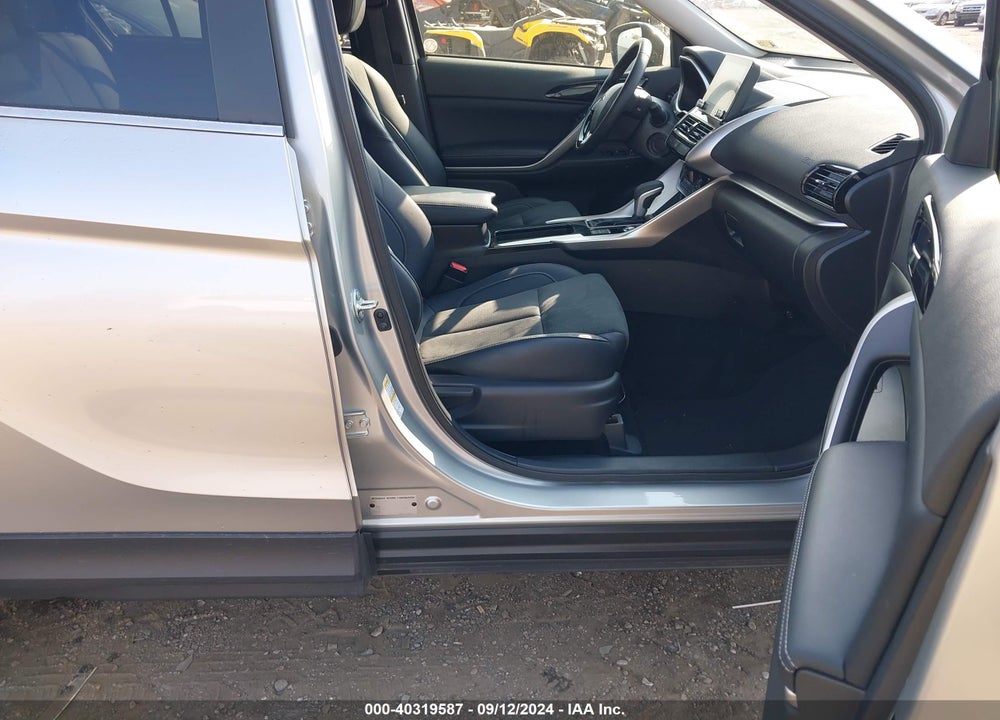 2024 MITSUBISHI ECLIPSE CROSS SE S-AWC/SEL S-AWC VIN: JA4ATWAAXRZ042894