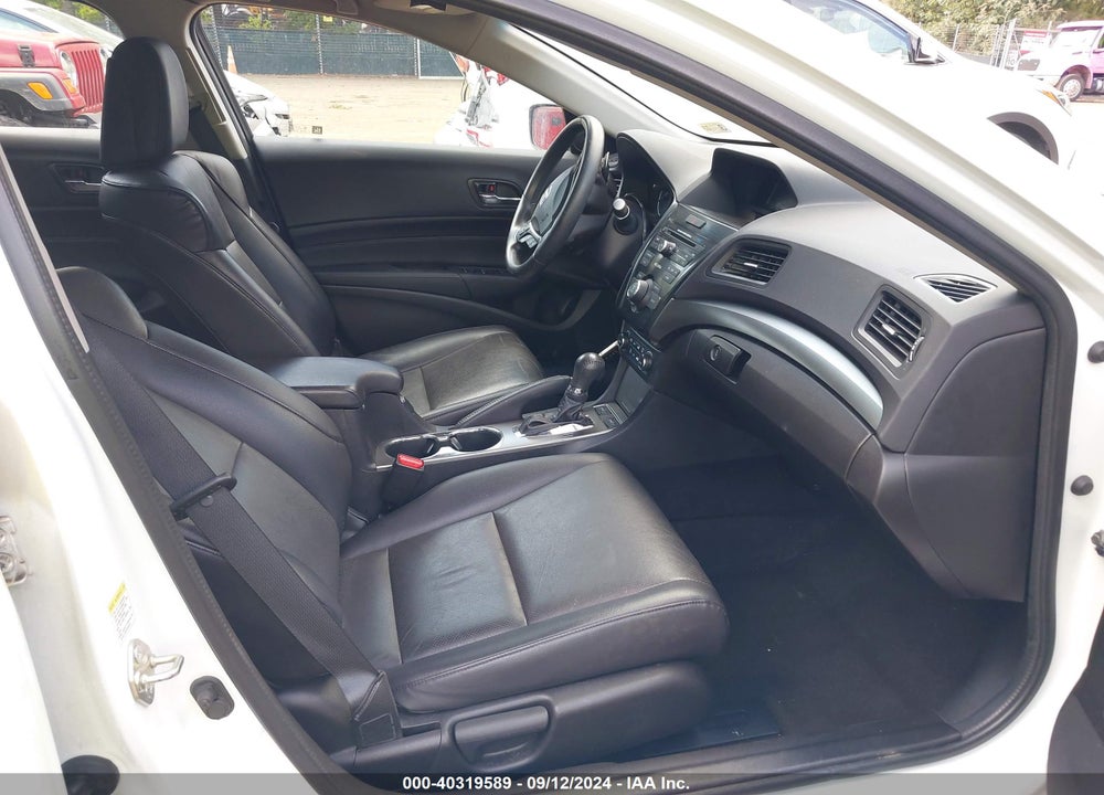 2015 ACURA ILX 2.0L VIN: 19VDE1F53FE008369