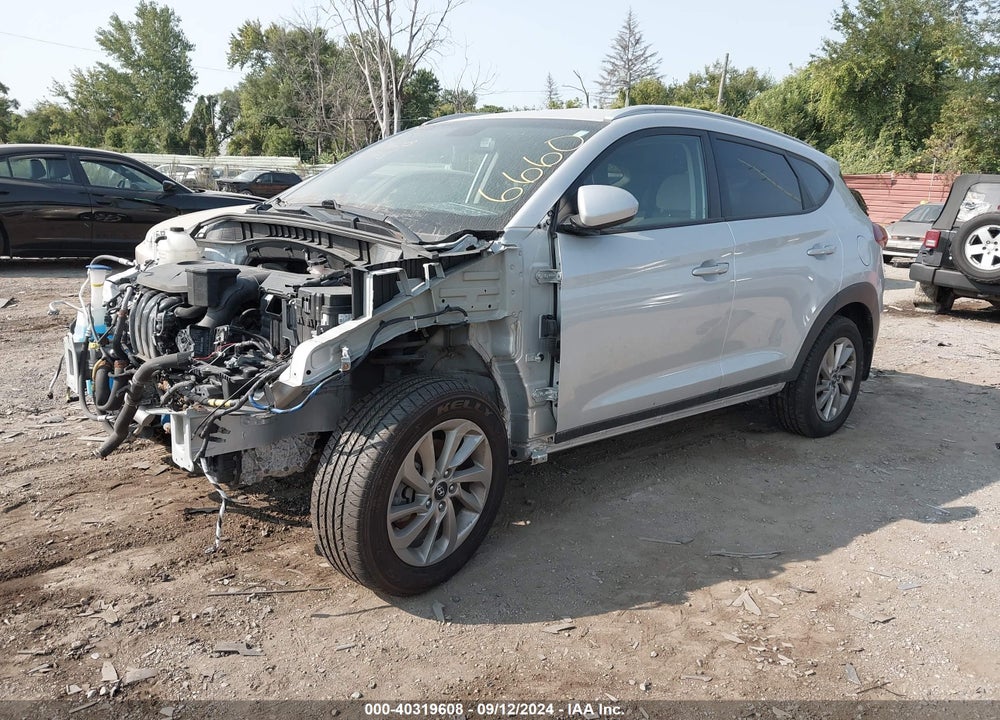 2017 HYUNDAI TUCSON SE VIN: KM8J3CA45HU556660