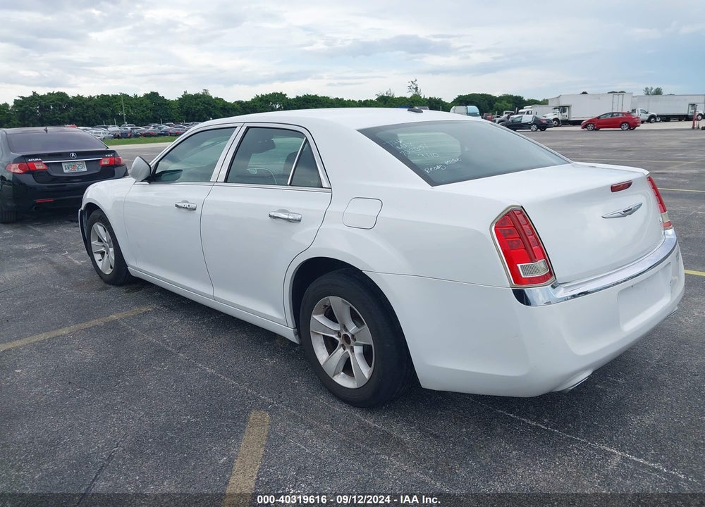 2013 CHRYSLER 300 MOTOWN VIN: 2C3CCAAG0DH702637