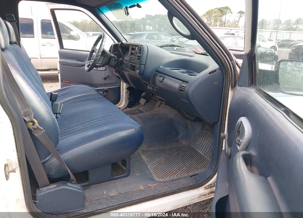 1996 GMC SIERRA C1500 VIN: 1GTEC14W8TZ531724