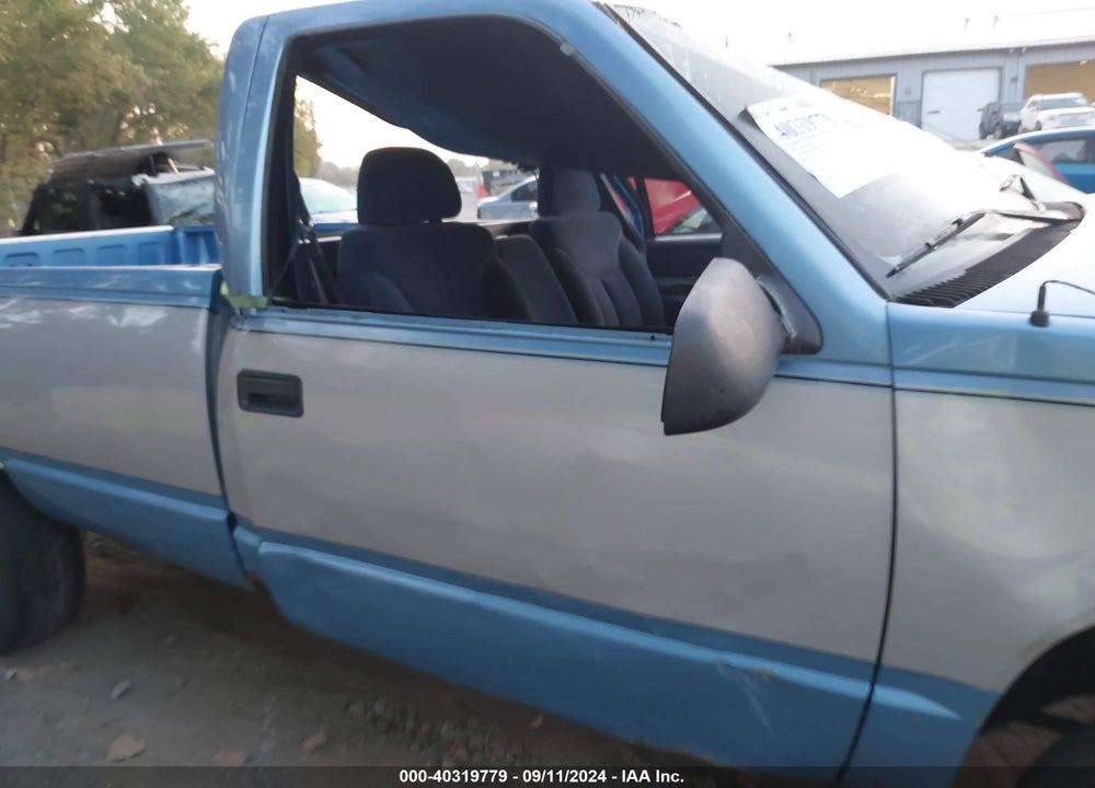 1996 CHEVROLET GMT-400 K1500 VIN: 1GCEK14R0TZ189523