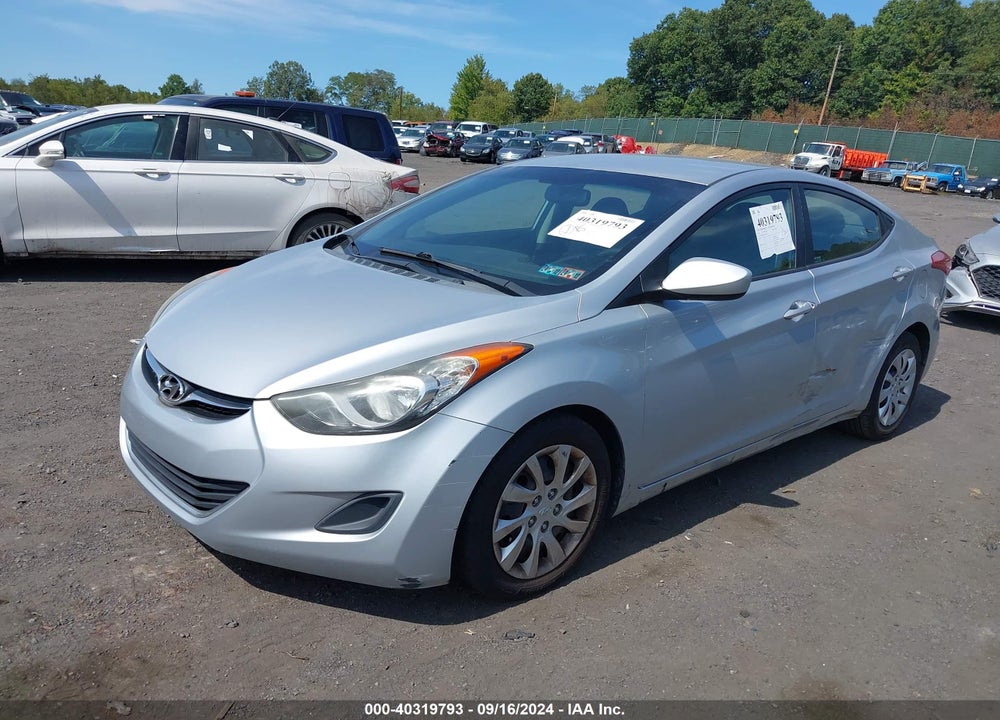 2012 HYUNDAI ELANTRA VIN: 5NPDH4AE5CH076753