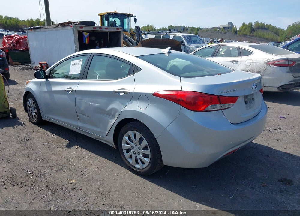 2012 HYUNDAI ELANTRA VIN: 5NPDH4AE5CH076753