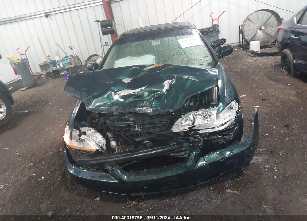 1999 HONDA ACCORD EX V6 VIN: 1HGCG2257XA012519