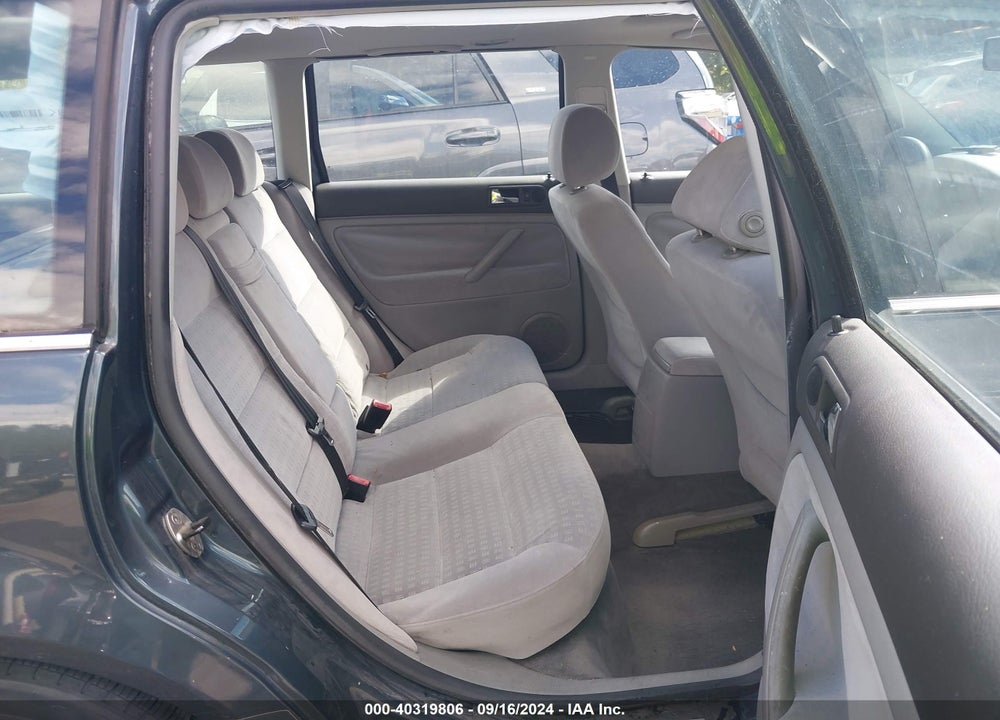 2004 VOLKSWAGEN PASSAT GLS VIN: WVWVD63B24E083725