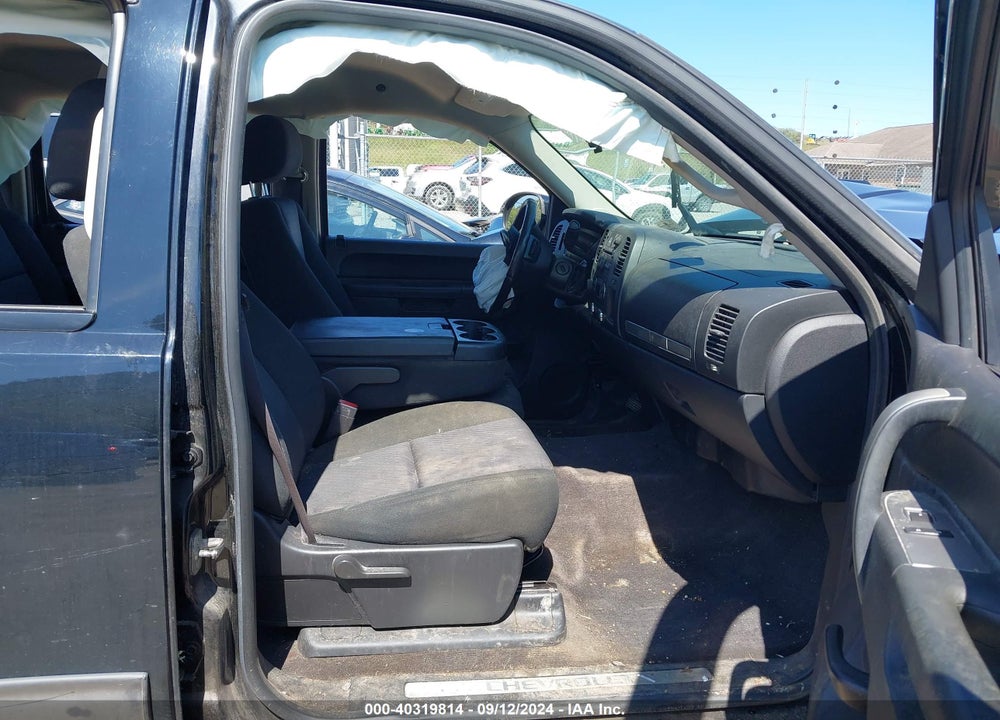 2013 CHEVROLET SILVERADO 1500 LT VIN: 3GCPKSE75DG331202
