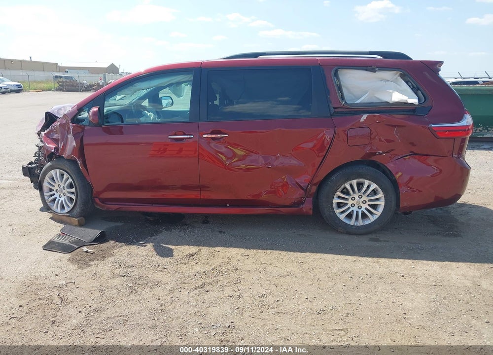 2015 TOYOTA SIENNA XLE 8 PASSENGER VIN: 5TDYK3DC1FS542071