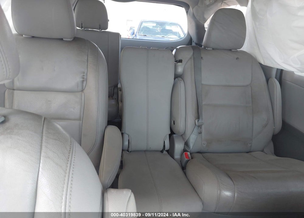 2015 TOYOTA SIENNA XLE 8 PASSENGER VIN: 5TDYK3DC1FS542071